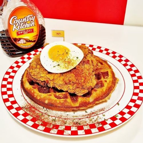 Jojis-Diner-Chicken-Waffle
