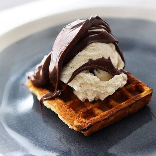 Jojis-Diner-Waffles-Ice-Cream